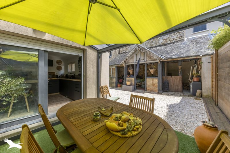 Vente Maison CHATEAUROUX - 5 pièces -153 m² - (36000)