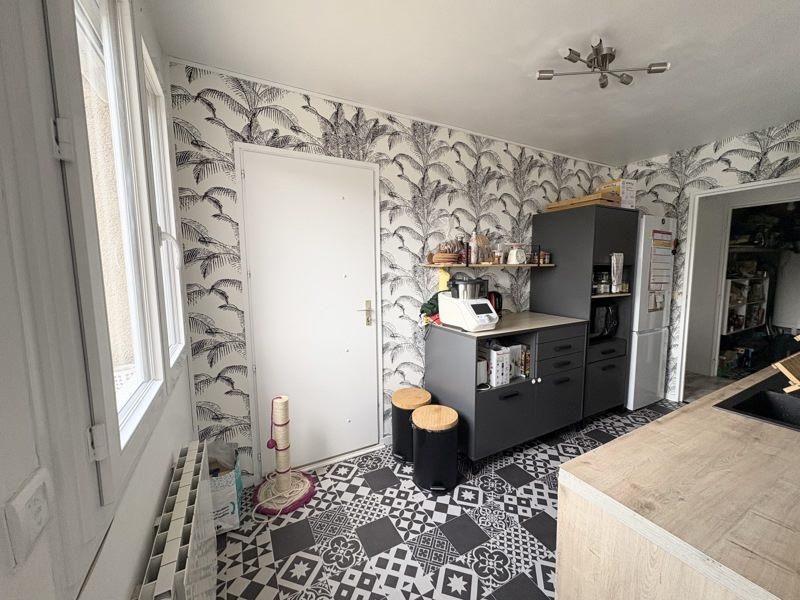 Vente Appartement CHATEAUROUX - 4 pièces -78 m² - (36000)