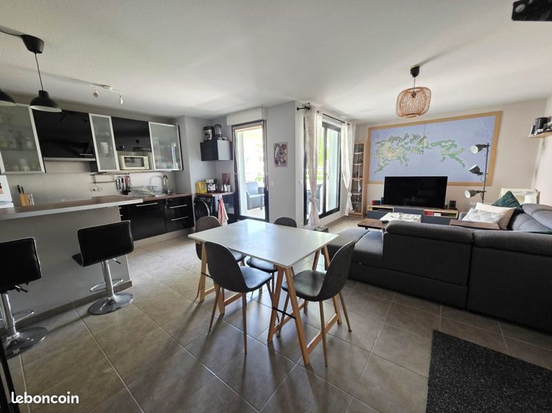 Vente Appartement MERIGNAC - 3 pièces -66 m² - (33700)