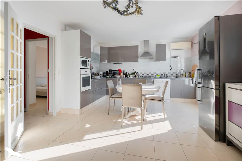 Vente Appartement MAUGUIO - 3 pièces -100 m² - (34130)