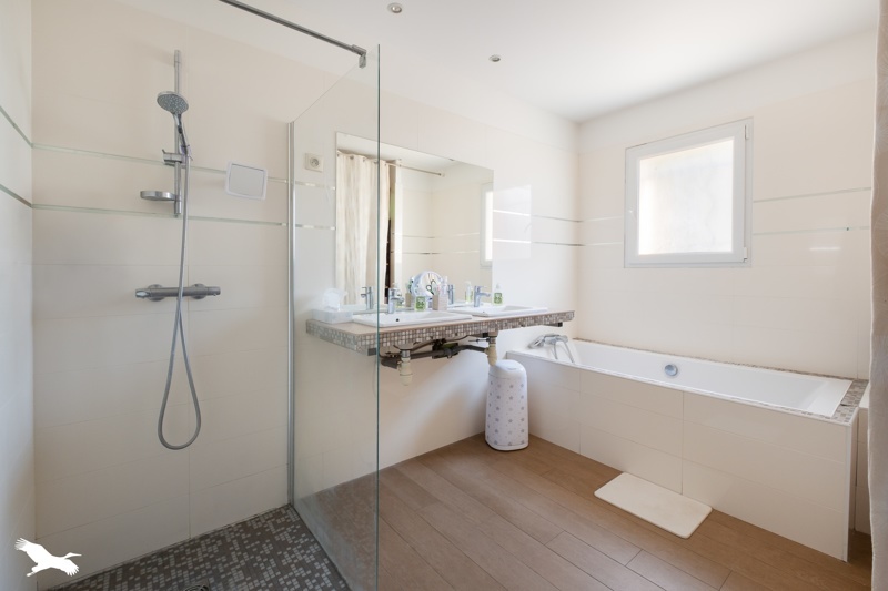 Vente Maison MAUGUIO - 6 pièces -166 m² - (34130)