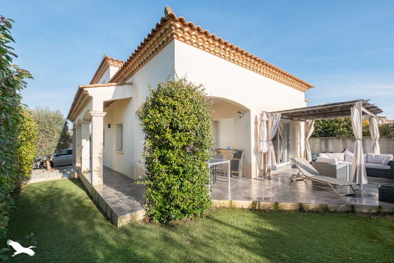 Vente Maison MAUGUIO - 6 pièces -166 m² - (34130)