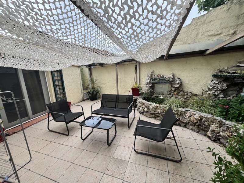 Vente Maison MAUGUIO - 7 pièces -170 m² - (34130)