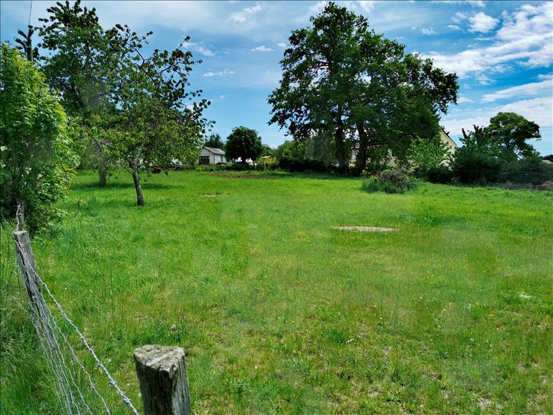 Vente Terrain JANAILHAC - -2220 m² - (87800)