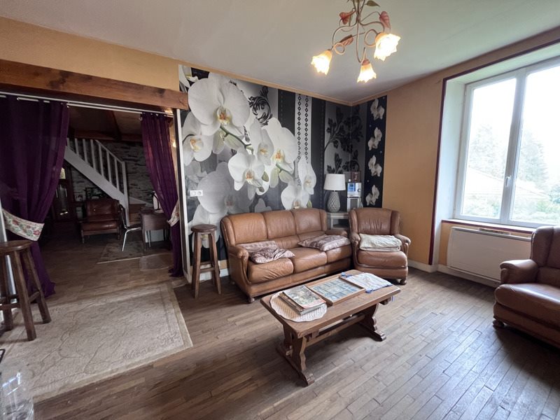 Vente Maison ST YRIEIX LA PERCHE - 5 pièces -125 m² - (87500)