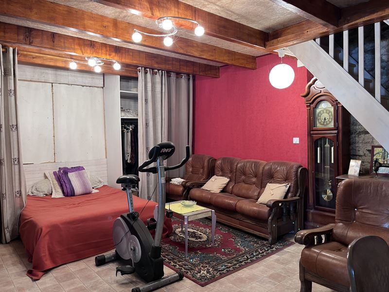 Vente Maison ST YRIEIX LA PERCHE - 5 pièces -125 m² - (87500)