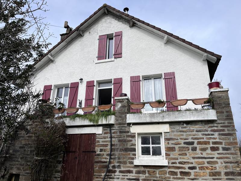 Vente Maison ST YRIEIX LA PERCHE - 5 pièces -125 m² - (87500)