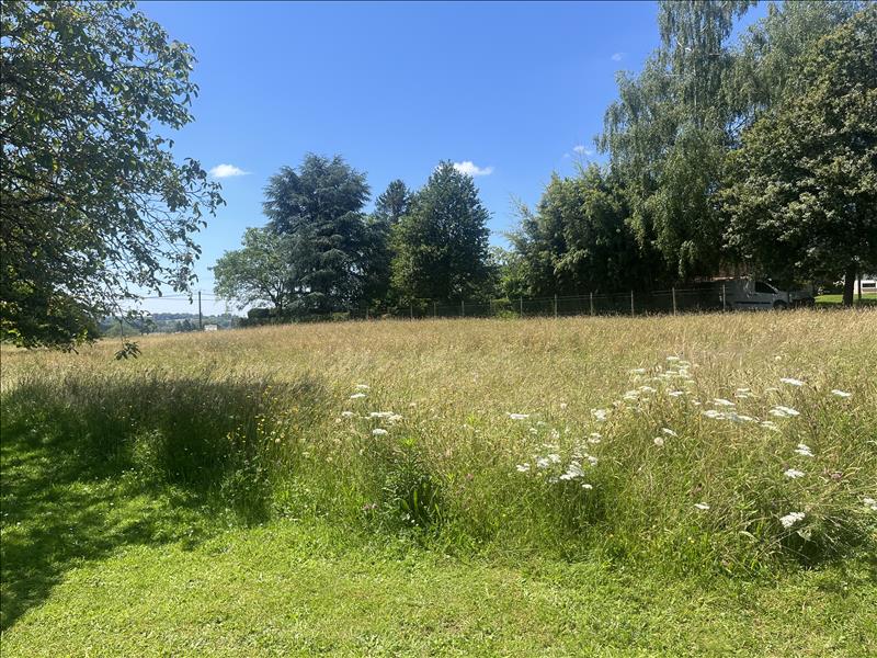 Vente Terrain ST YRIEIX LA PERCHE - -2126 m² - (87500)