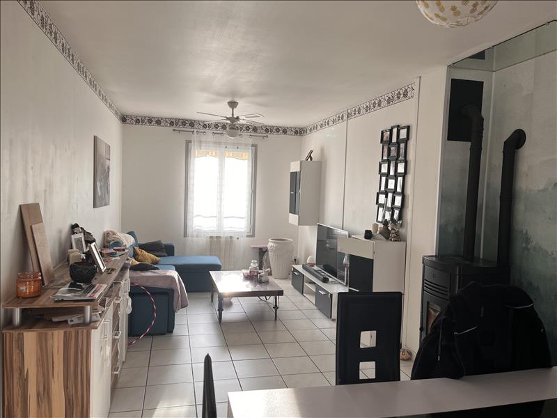 Vente Maison ST YRIEIX LA PERCHE - 5 pièces -109 m² - (87500)