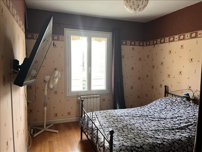 Vente Maison ST YRIEIX LA PERCHE - 5 pièces -109 m² - (87500)