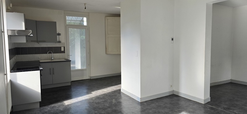 Vente Maison ST YRIEIX LA PERCHE - 4 pièces -84 m² - (87500)