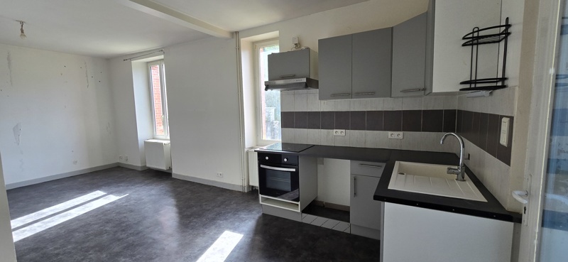 Vente Maison ST YRIEIX LA PERCHE - 4 pièces -84 m² - (87500)