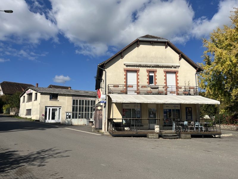 Vente Immeuble COUSSAC BONNEVAL - -  637 m² - (87500)