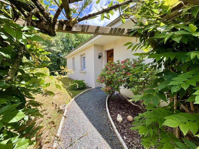 Vente Maison ST YRIEIX LA PERCHE - 6 pièces -144 m² - (87500)