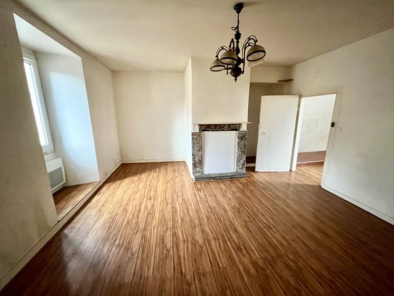 Vente Appartement ST YRIEIX LA PERCHE - 4 pièces -81 m² - (87500)