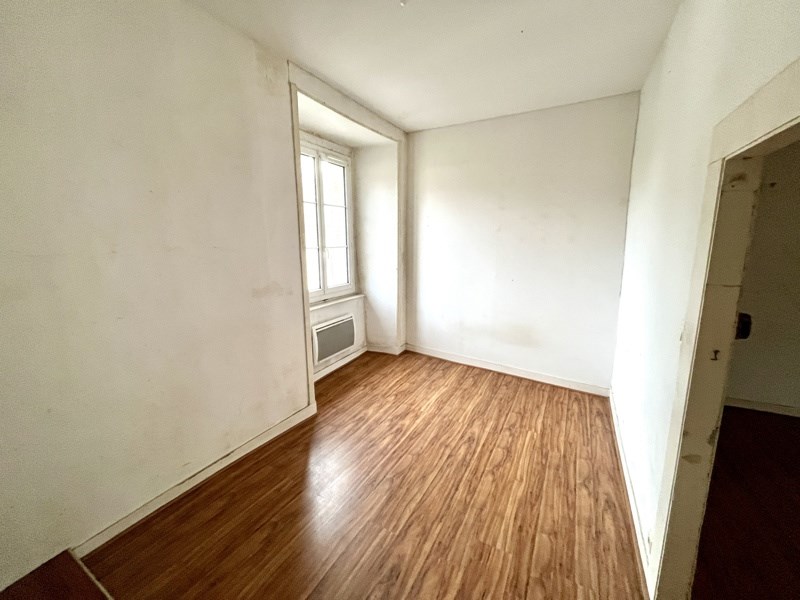 Vente Appartement ST YRIEIX LA PERCHE - 4 pièces -81 m² - (87500)