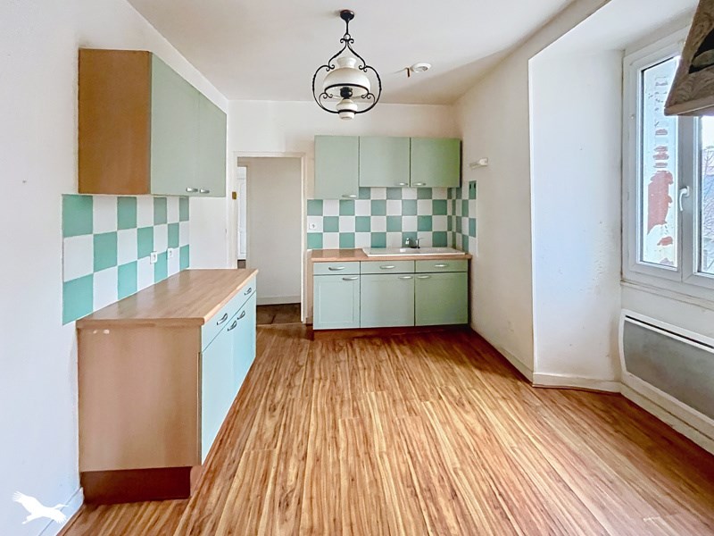 Appartement 4 pièces 81 m² · à Saint-Yrieix-la-Perche · 81 m² · 58 300 €