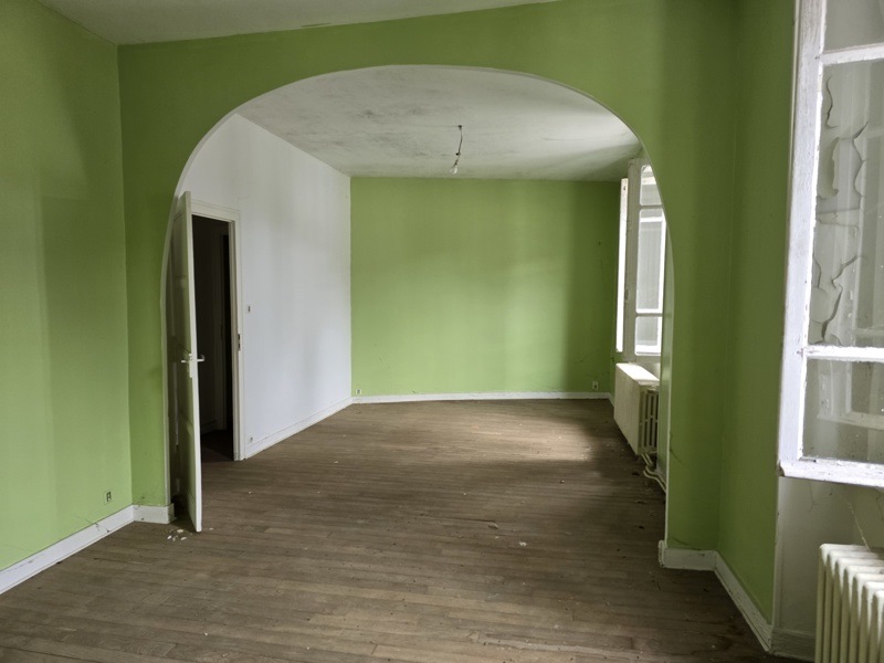 Vente Maison MAGNAC BOURG - 14 pièces -360 m² - (87380)