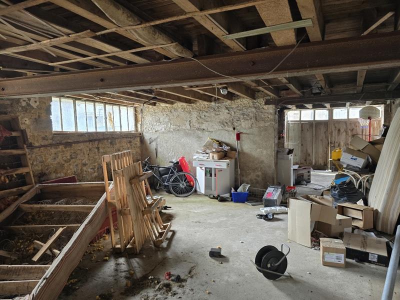 Vente Maison MAGNAC BOURG - 14 pièces -360 m² - (87380)