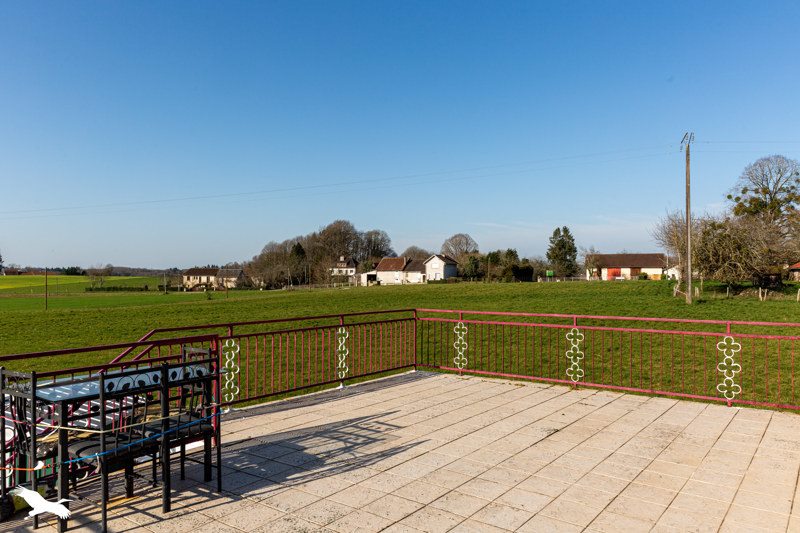 Vente Maison LA MEYZE - 5 pièces -110 m² - (87800)