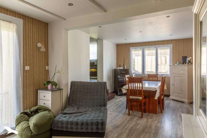 Vente Maison ST YRIEIX LA PERCHE - 5 pièces -106 m² - (87500)