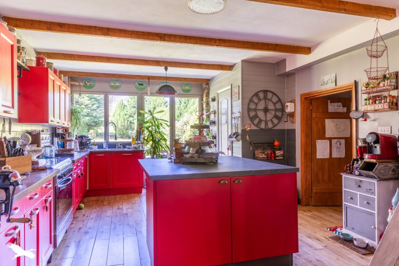 Vente Maison COUSSAC BONNEVAL - 5 pièces -183 m² - (87500)