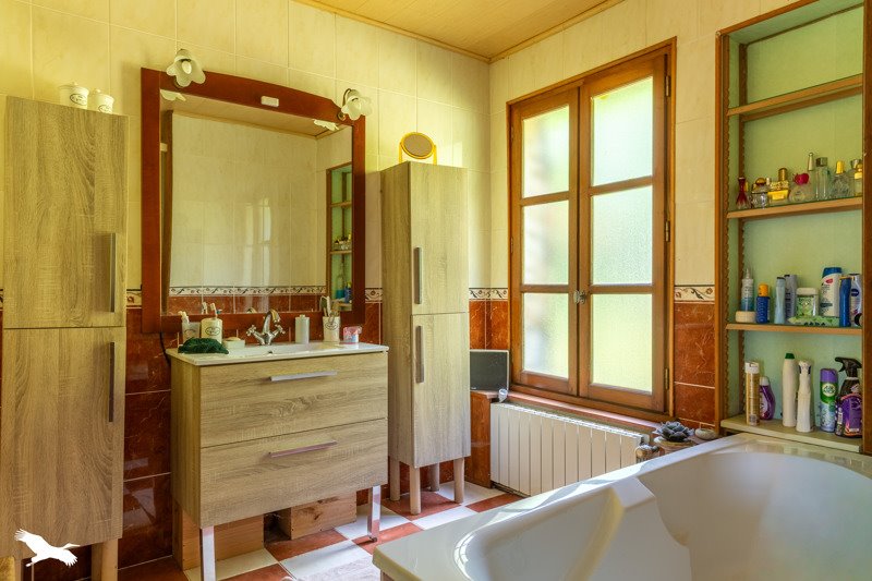 Vente Maison ST YRIEIX LA PERCHE - 4 pièces -143 m² - (87500)