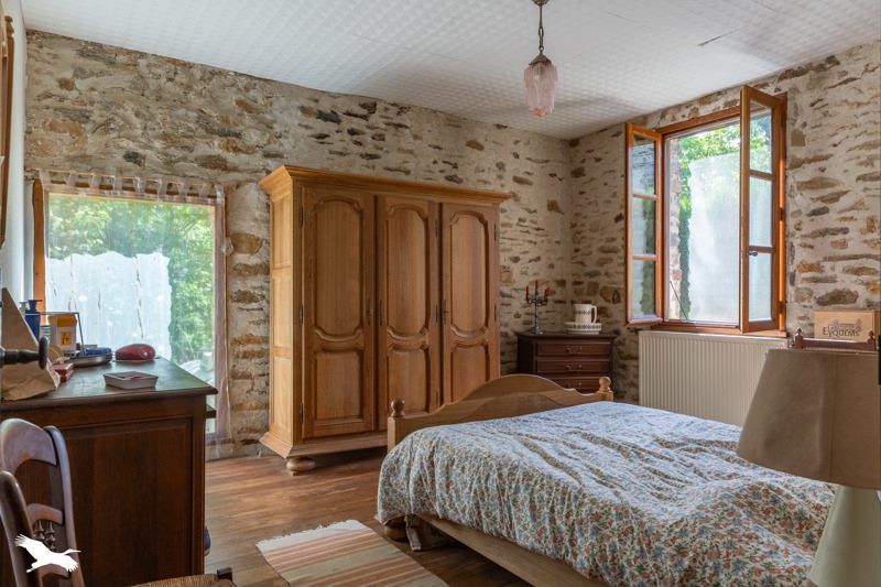 Vente Maison ST YRIEIX LA PERCHE - 4 pièces -143 m² - (87500)