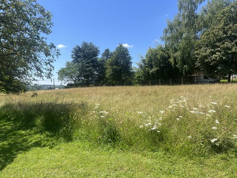 Vente Terrain ST YRIEIX LA PERCHE - -2126 m² - (87500)