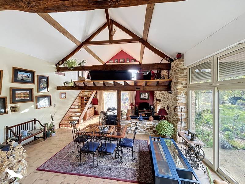 Vente Maison Jumilhac-le-Grand - 6 pièces -160 m² - (24630)