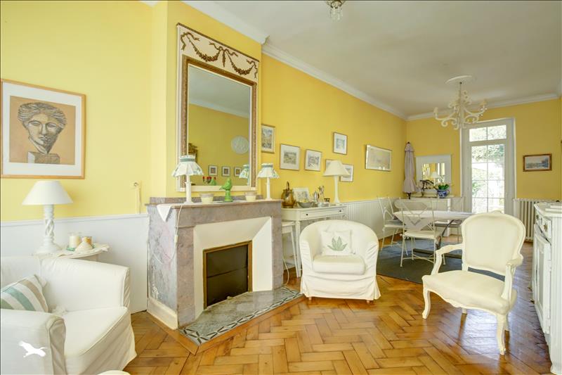 Vente Maison MONTASTRUC LA CONSEILLERE - 7 pièces -258 m² - (31380)