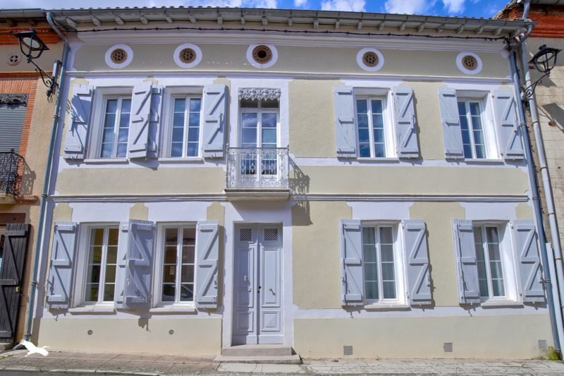 Vente Maison MONTASTRUC LA CONSEILLERE - 7 pièces -258 m² - (31380)