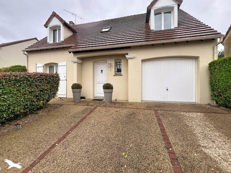 Maison 6 pièces 131 m² · à Ecquevilly · 131 m² · 385 000 €