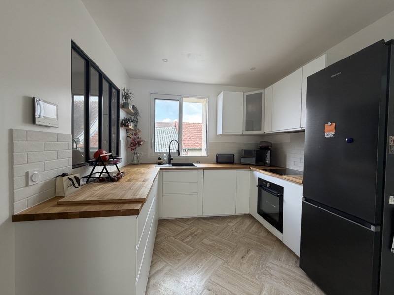 Vente Maison Orgeval - 9 pièces -165 m² - (78630)