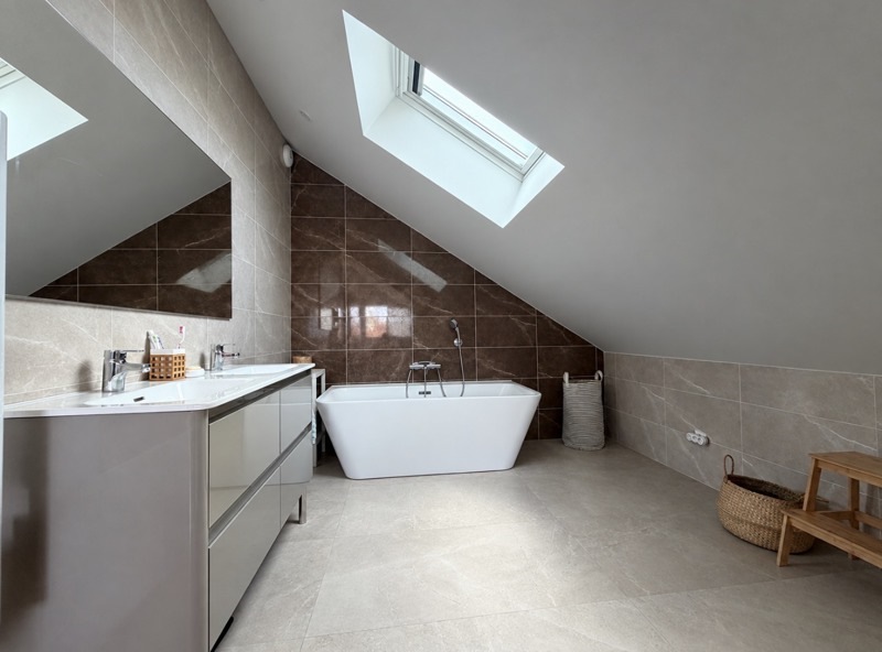 Vente Maison Orgeval - 9 pièces -165 m² - (78630)