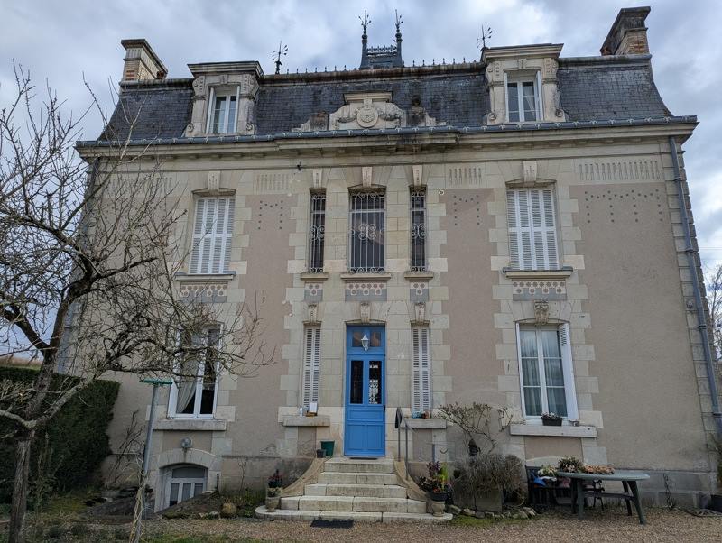 Vente Maison CINQ MARS LA PILE - 7 pièces -218 m² - (37130)