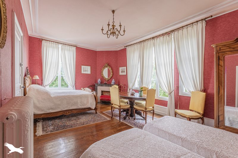 Vente Maison CINQ MARS LA PILE - 7 pièces -218 m² - (37130)