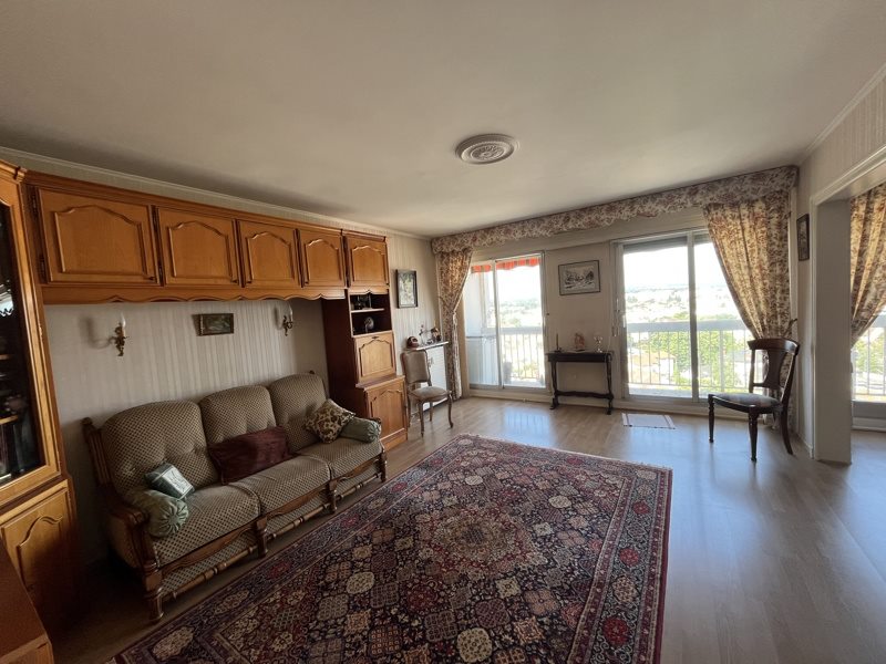 Appartement 3 pièces 90 m² · à Montluçon · 90 m² · 53 200 €