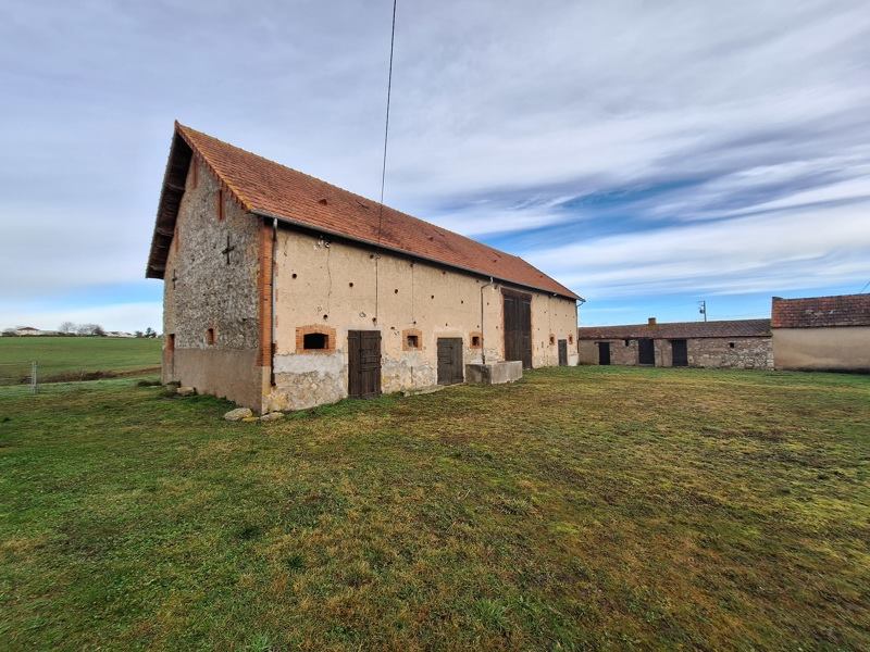 Vente Maison CHAMBLET - 7 pièces -146 m² - (03170)