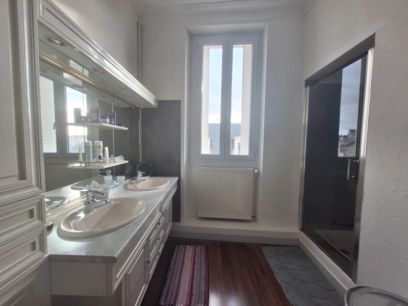 Vente Appartement MONTLUCON - 4 pièces -131 m² - (03100)