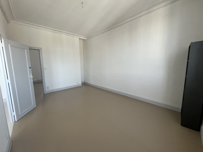 Vente Appartement MONTLUCON - 4 pièces -131 m² - (03100)
