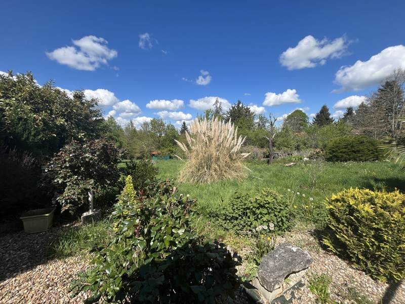 Vente Maison BEZENET - 5 pièces -110 m² - (03170)