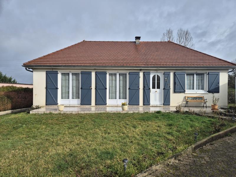 Vente Maison COMMENTRY - 6 pièces -123 m² - (03600)