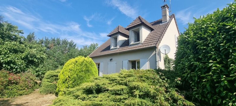 Vente Maison NERIS LES BAINS - 8 pièces -145 m² - (03310)