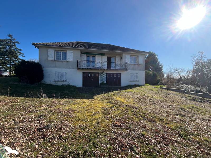 Vente Maison ST ANGEL - 8 pièces -170 m² - (03170)