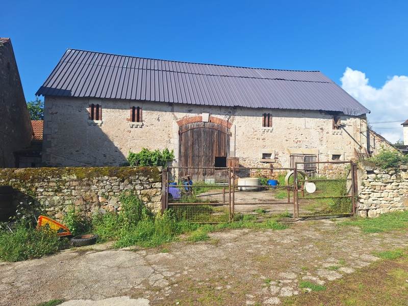 Vente Maison MONTVICQ - 5 pièces -150 m² - (03170)