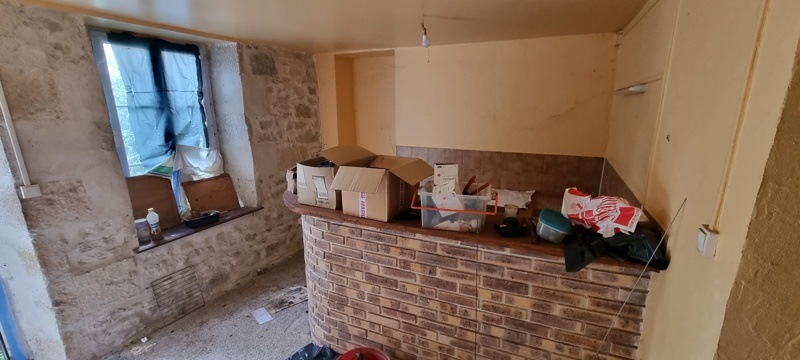 Vente Maison MONTVICQ - 5 pièces -150 m² - (03170)
