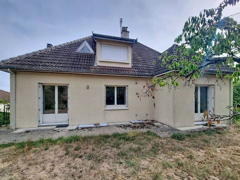 Vente Maison Montluçon - 7 pièces -148 m² - (03100)