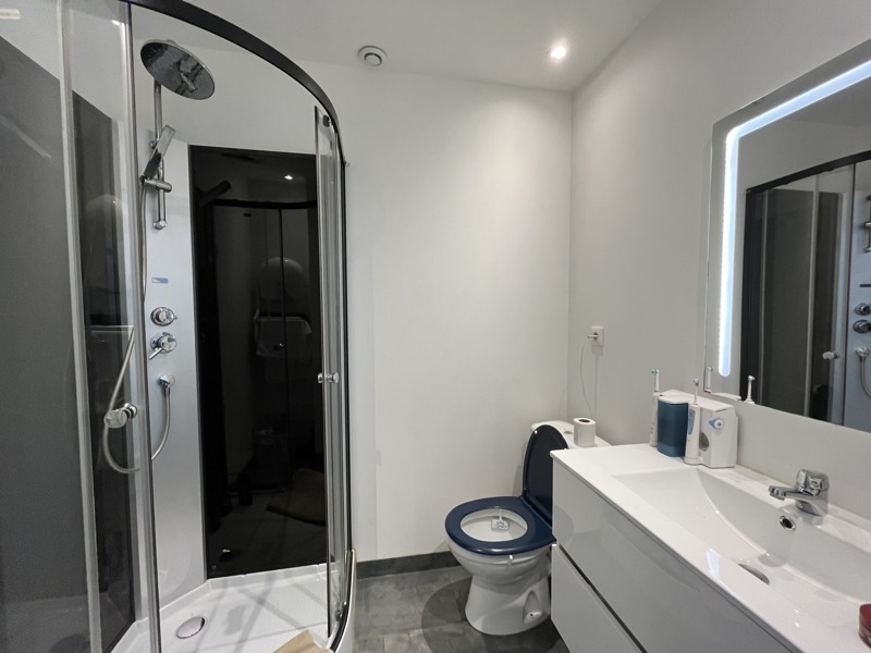 Vente Immeuble Gontaud-de-Nogaret - -  380 m² - (47400)
