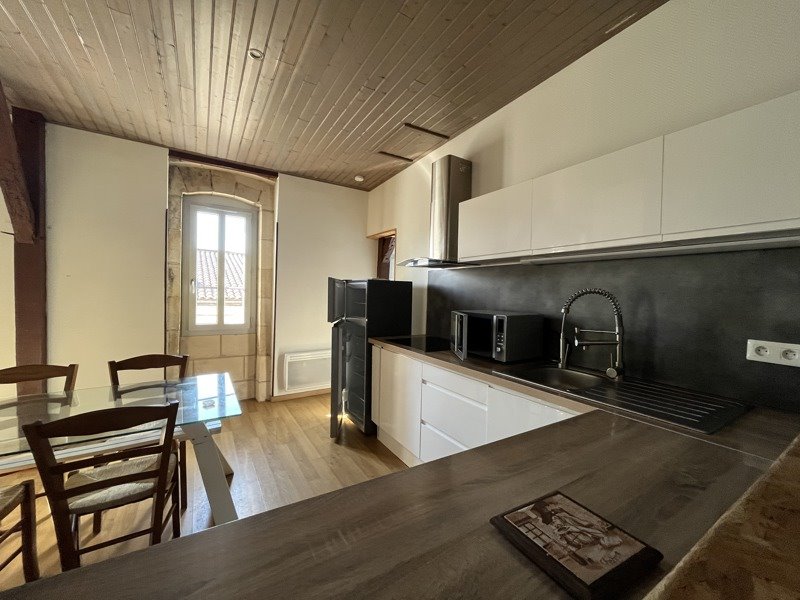 Vente Immeuble Gontaud-de-Nogaret - -  380 m² - (47400)